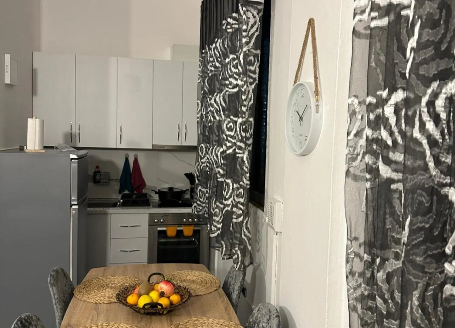 Apartment Near The Centre Of 地拉那